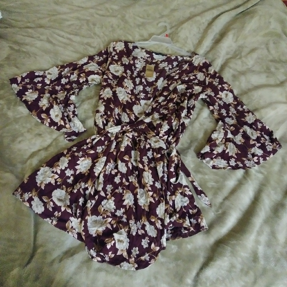 American Eagle wrap tie dress
